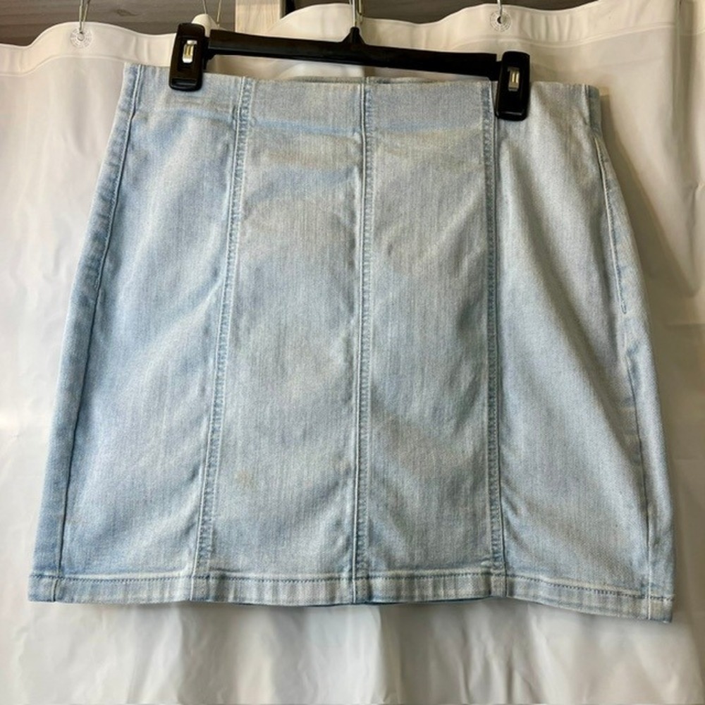 Garage‎ Light Wash Retro Style Denim Mini Skirt Seamed Panels Light Blue Sz L